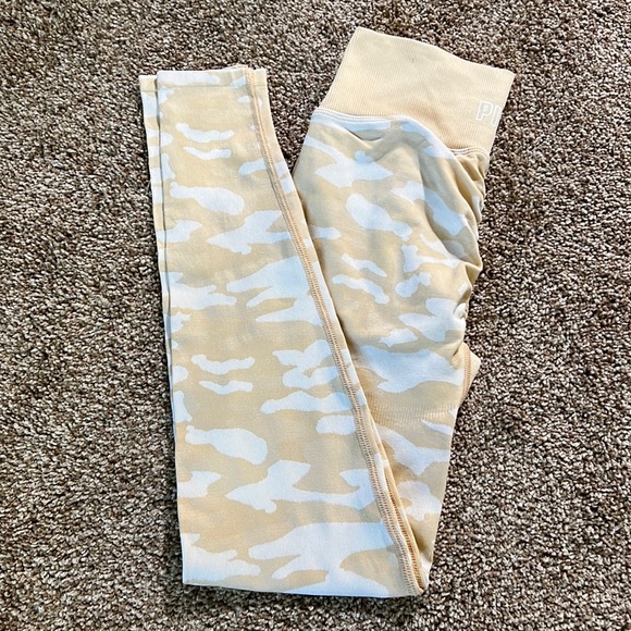 VS Pink Sport High-Waisted Camo Seamless Leggings - Picture 3 of 7